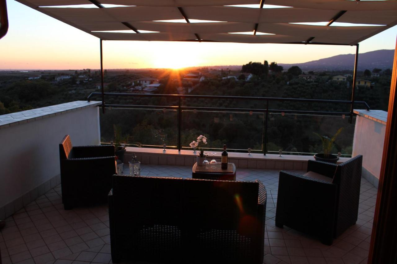 La Terrazza Sul Corso Apartment Giulianello Exterior photo